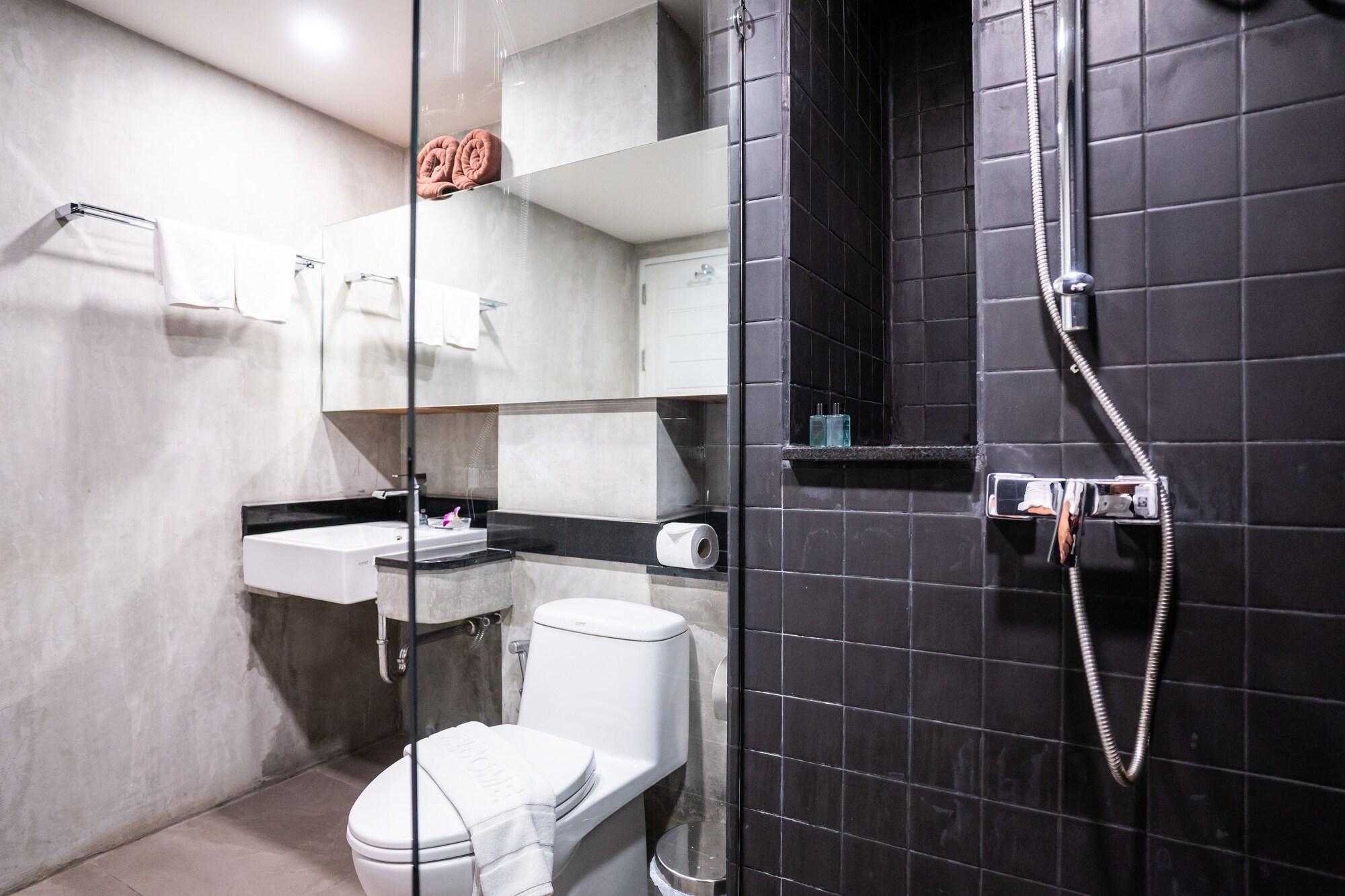 Dsure Phuket 4*